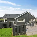 Mirkka - 1-5km From The Sea By Interhome *