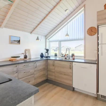 Mirkka - 1-5km From The Sea By Interhome Løkken