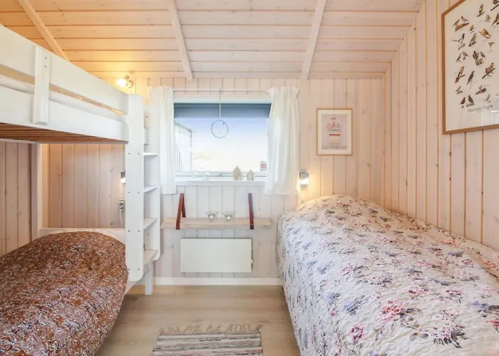 Mirkka - 1-5km From The Sea By Interhome
